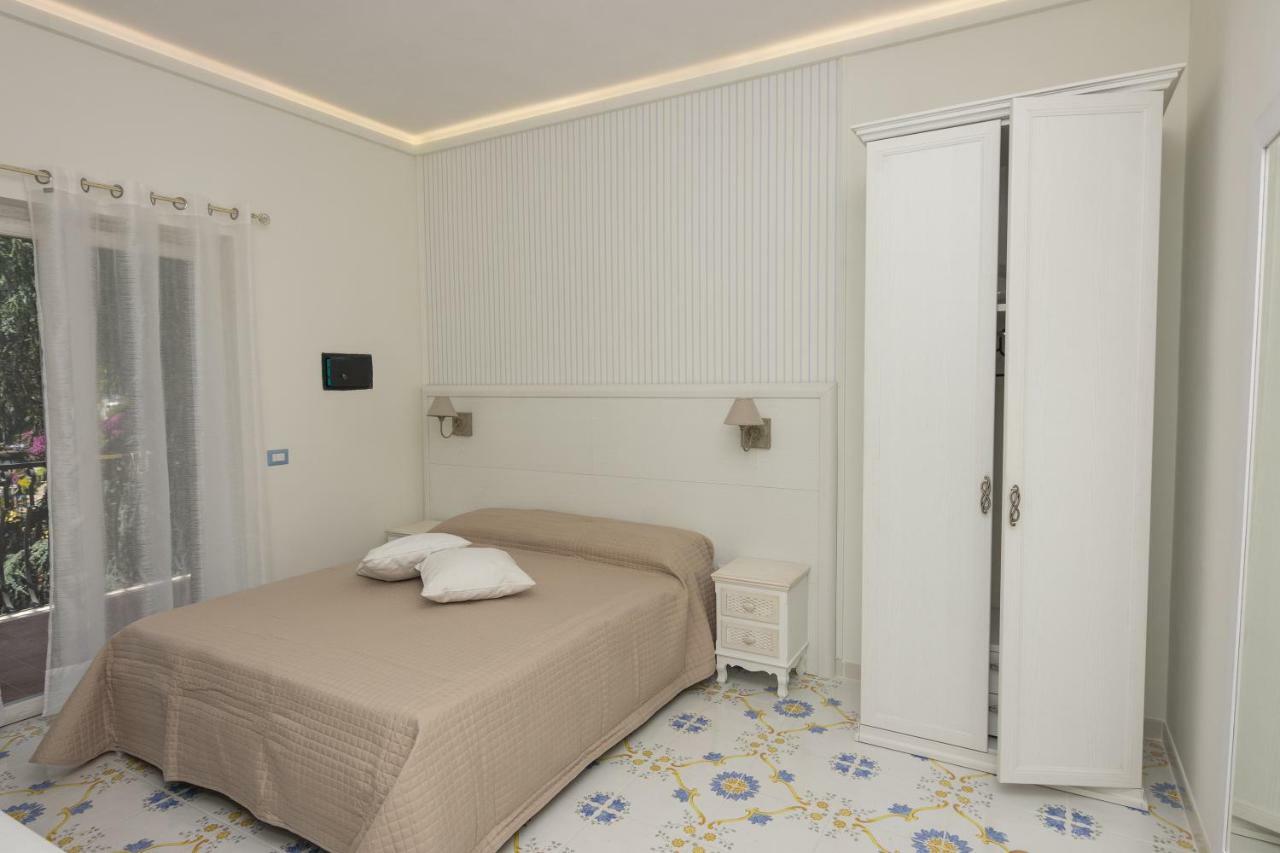 Ambra Sorrento Suites Short Rent Экстерьер фото